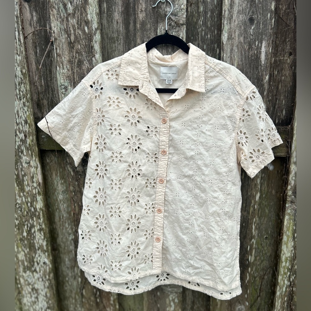 American Eagle Cotton Eyelet Button-Up Shirt cotton NWOT